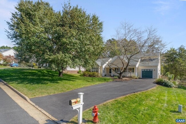 Photo - 1081 Wintergreen Ln