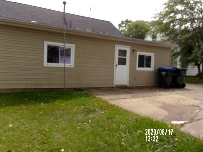 Photo - 1413 Anderson Rd