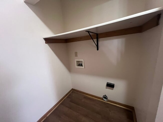 Photo - 10 E Poston Rd