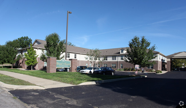 Building Photo - Grand Avenue Commons Rental