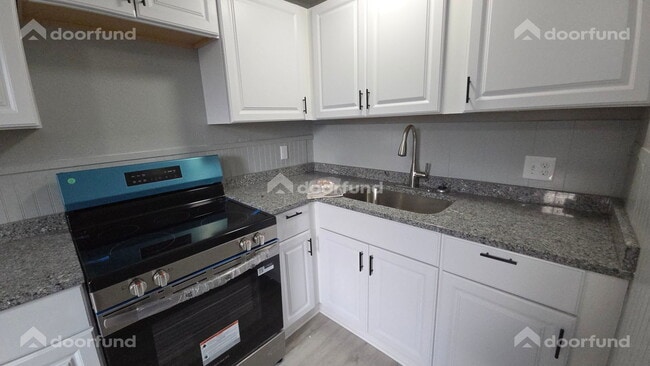 Building Photo - 418 River St Unit 1