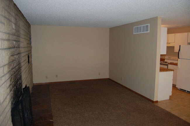 First floor living room 23'x11' - 4945 Walker Ave Unit Apt1