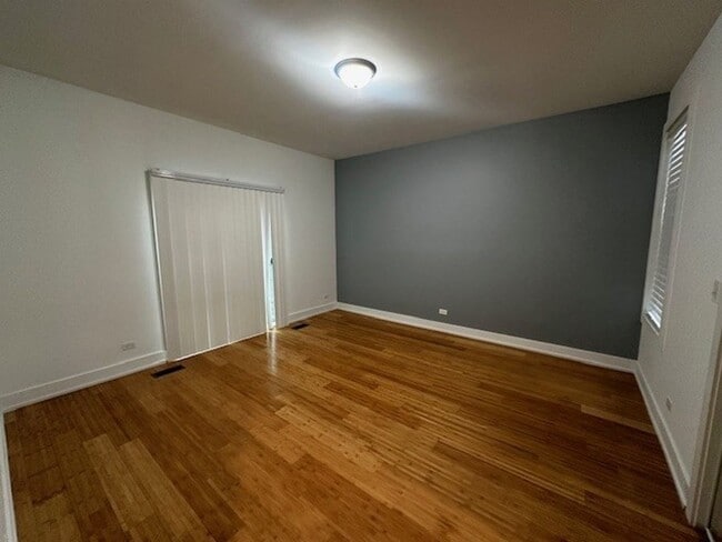 Photo - 147 N Menard Ave Unit 1