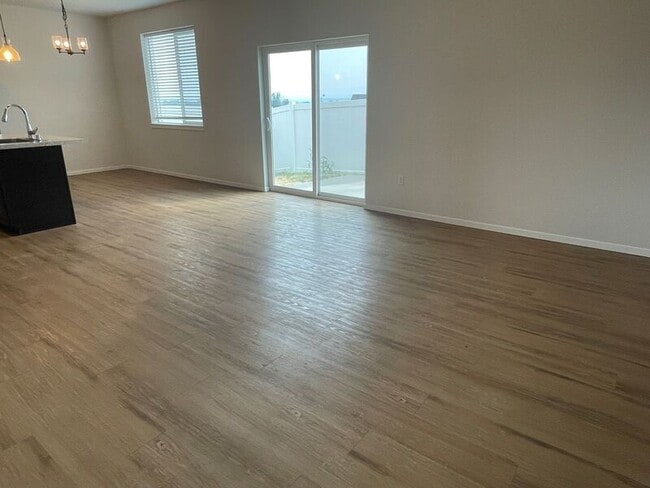 Photo - 5430 Remington Dr