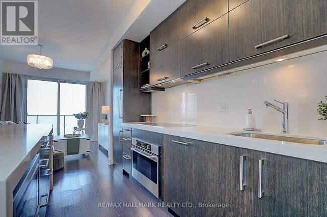 Photo - 65 St Mary St Unit 2906