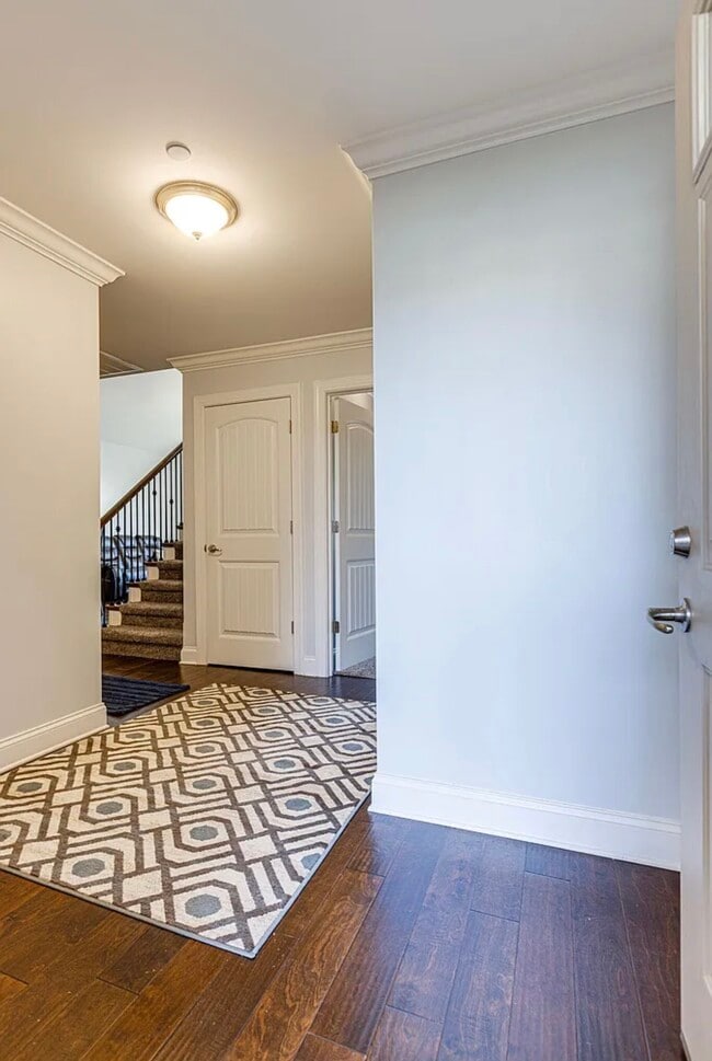 Photo - 1003 Irish Way