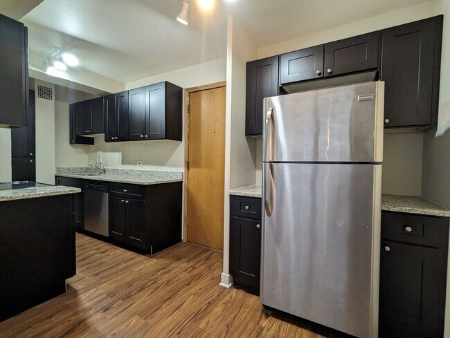 Photo - 4180 N Marine Dr Unidad Apartment 1206