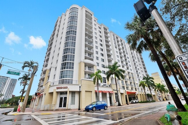 Building Photo - 1830 Radius Dr Unit 318