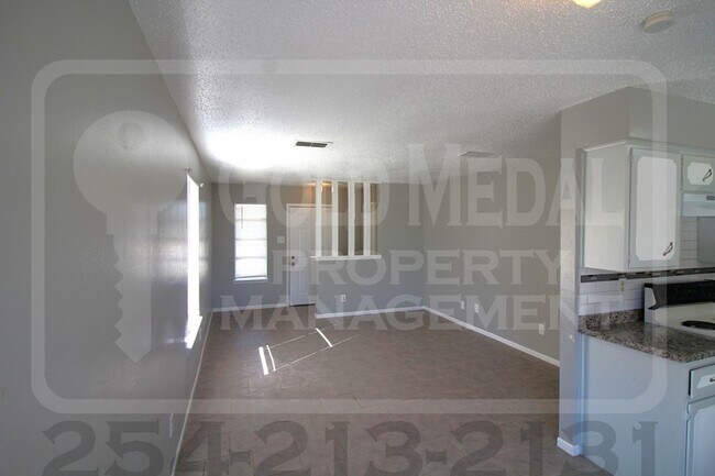 Photo - 2302 Hunt Dr Unit B