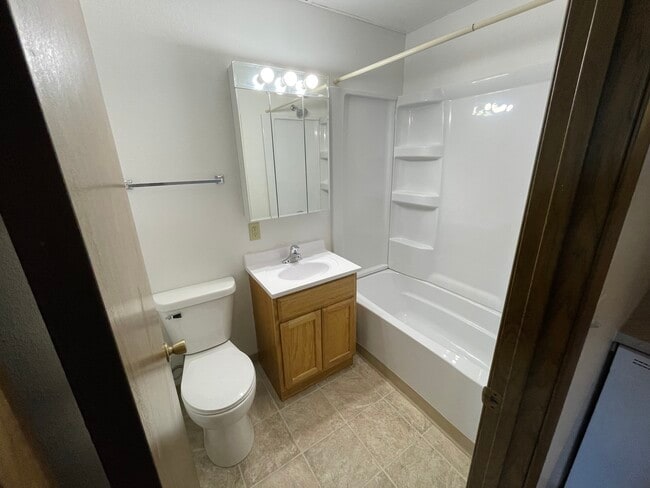 Photo - Cliffside Apartments