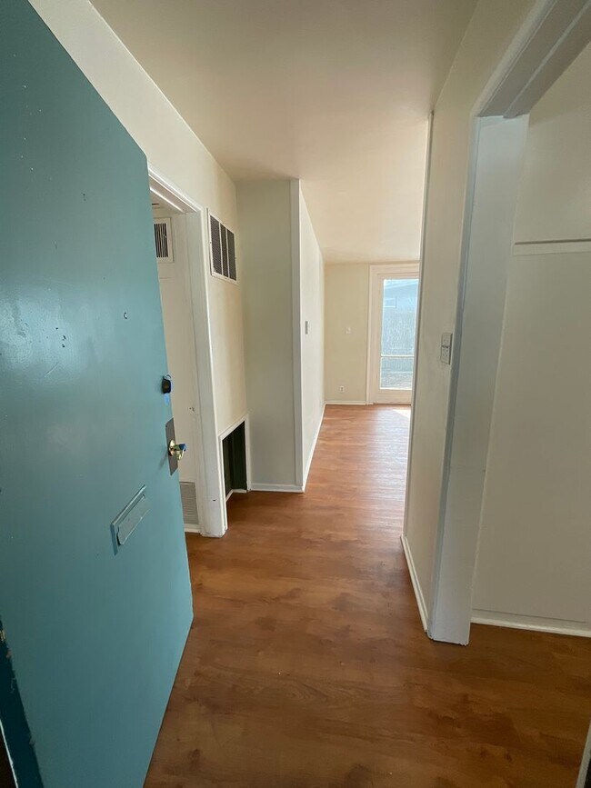 Photo - VANBUREN Unidad 17606