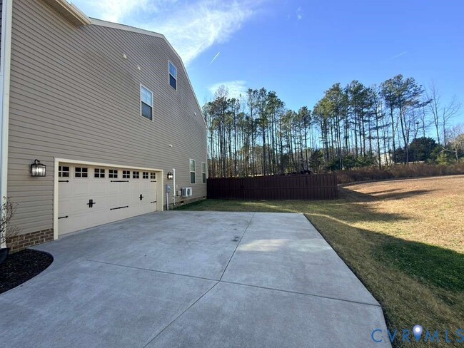 Photo - 16037 Cambria Cove Blvd