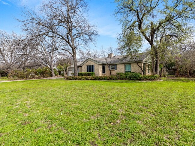 Photo - 3709 Bellaire Cir