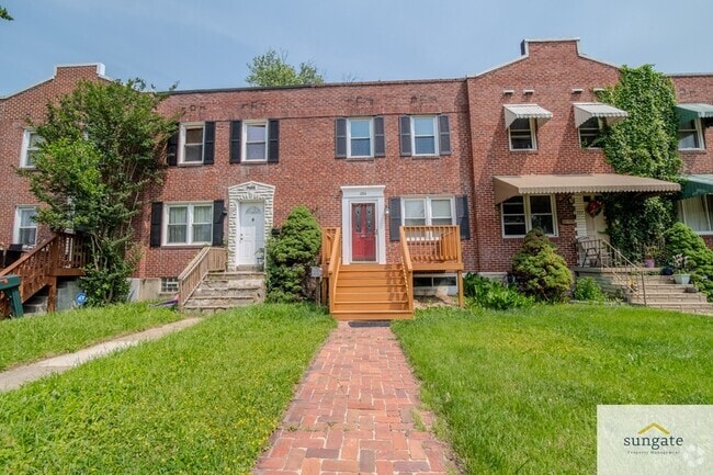 Building Photo - 1704 Redwood Ave Rental