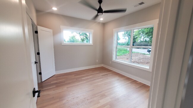 Photo - 115 Green St