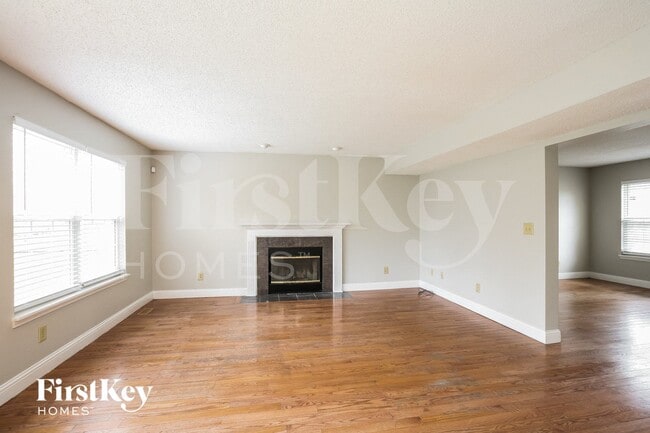 Photo - 5246 Melbourne Rd