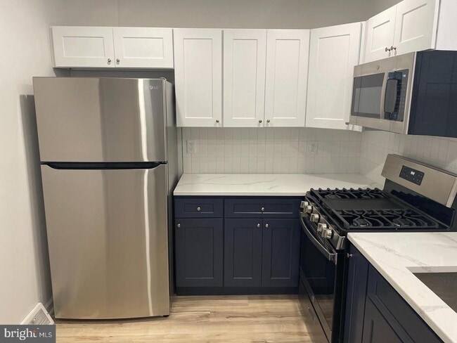 Building Photo - 105 Breslin Ave