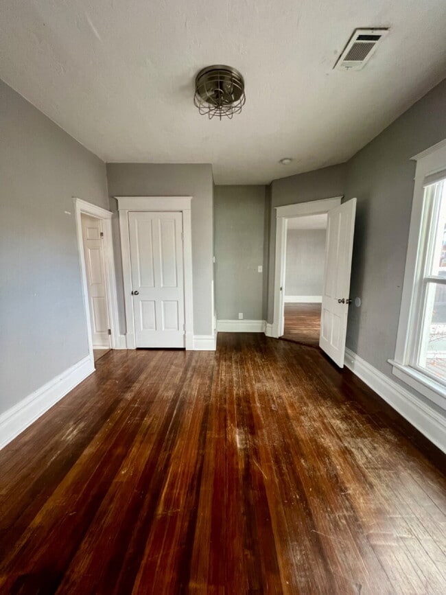 Photo - Cute One Bedroom! Unit A