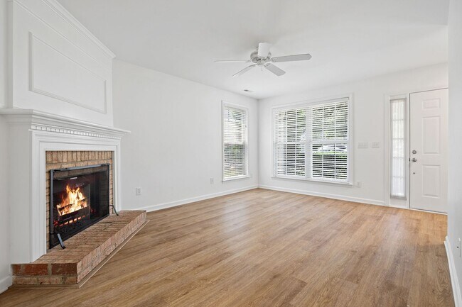 Photo - Charming 3-Bedroom Rental in Sunset Hills ...