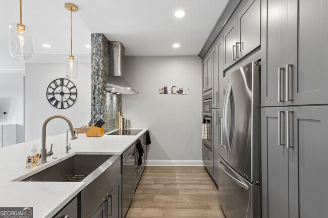Photo - 901 Abernathy Rd NE Unit 4300