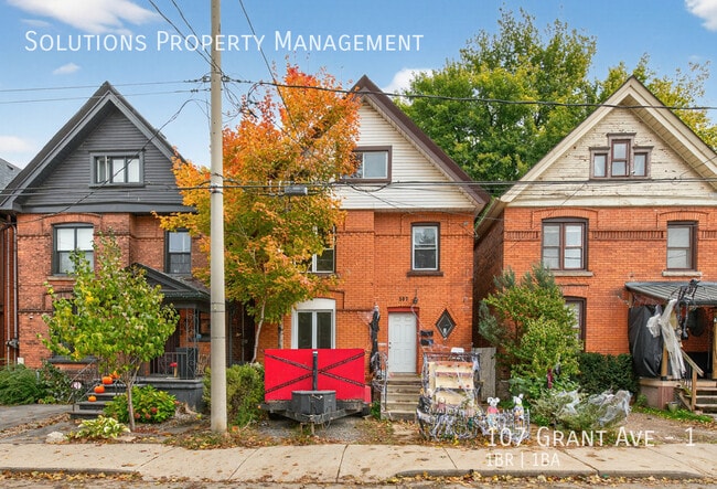 Building Photo - **Newly Updated Bright Main Floor, 1 Bed + Den** Unit 1