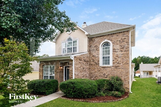 Photo - 140 Warwick Cir