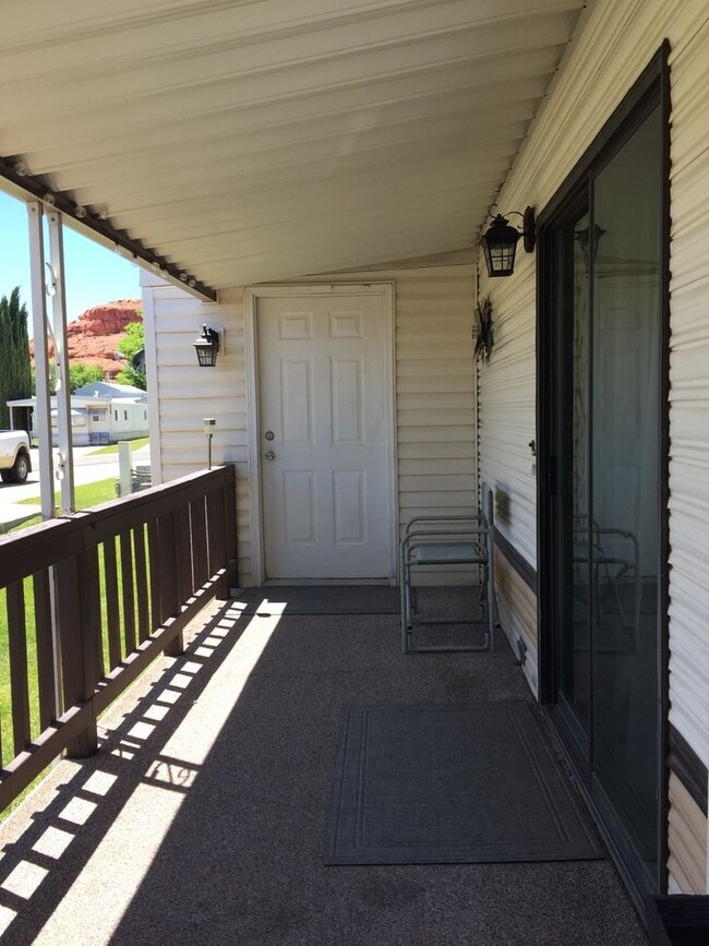 Photo - Canyon Breeze 55+ #142