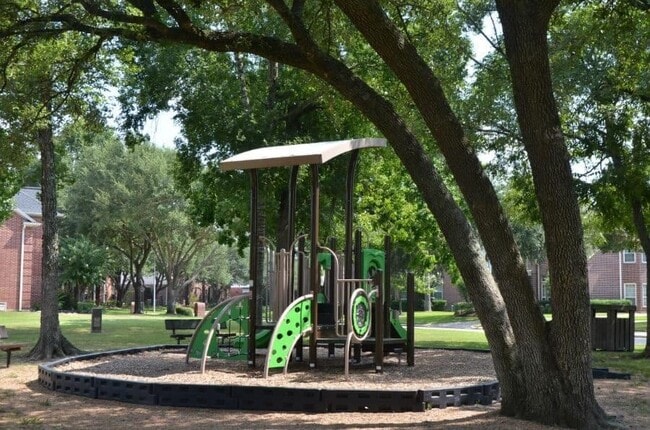 Building Photo - 17102 Misty Creek Dr