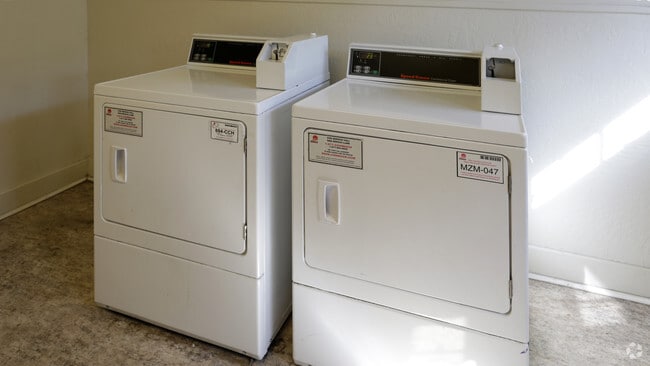 Laundry Facilities - Courtyard Cottages