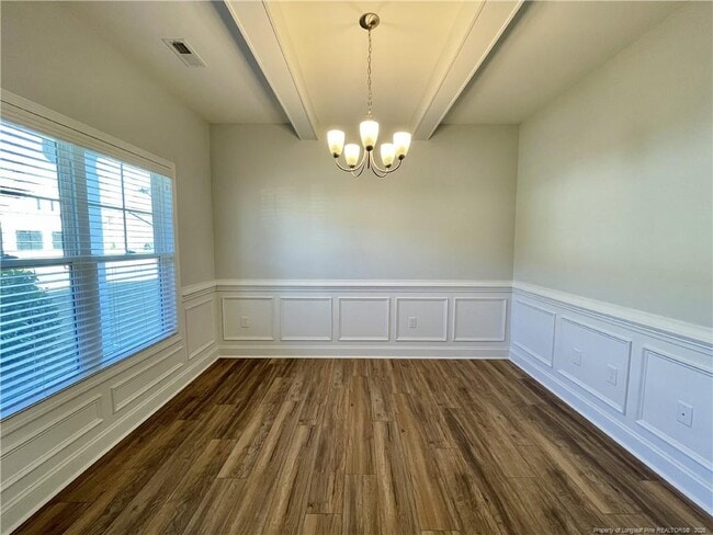 Photo - 5137 Thruway Rd