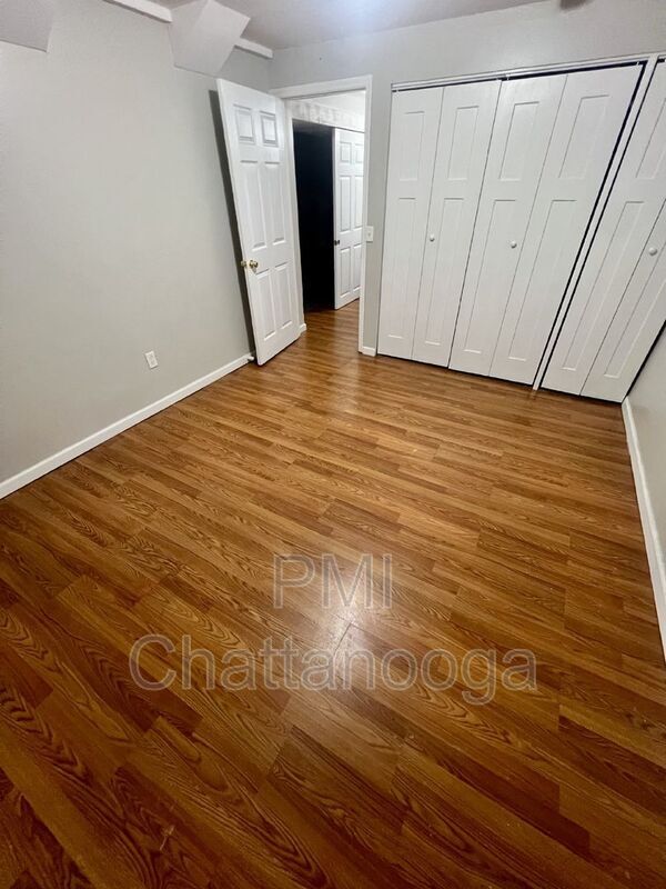 Building Photo - 124 Donna Ln