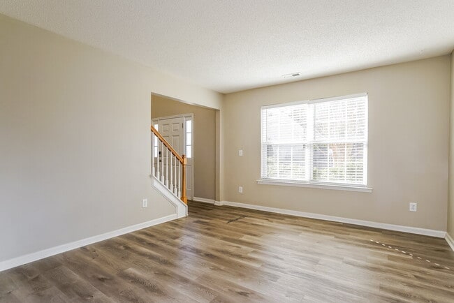 Photo - 4920 Alenja Ln