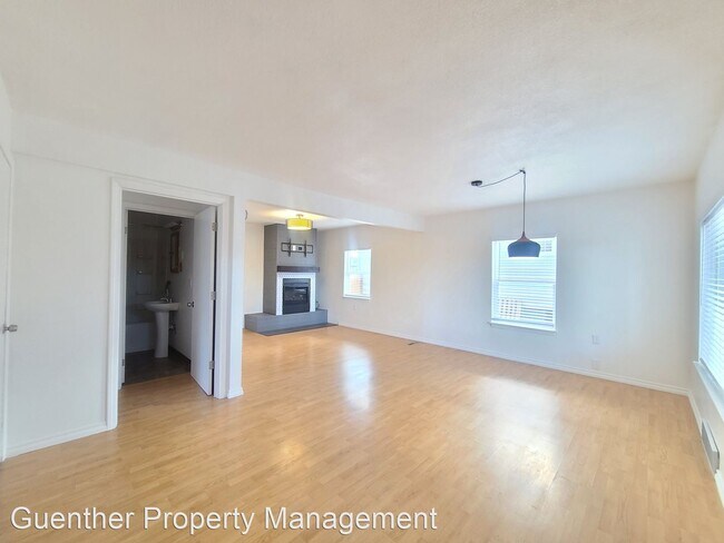 Photo - 3 br, 3.5 bath House - 2612 N Napa St