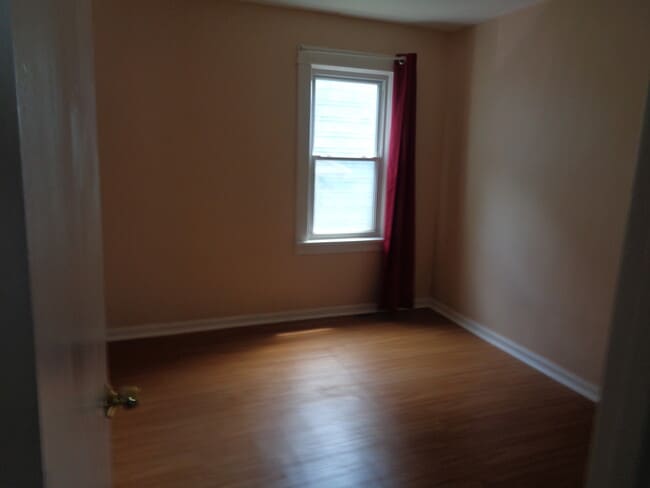 Photo - 78 Lasalle Ave