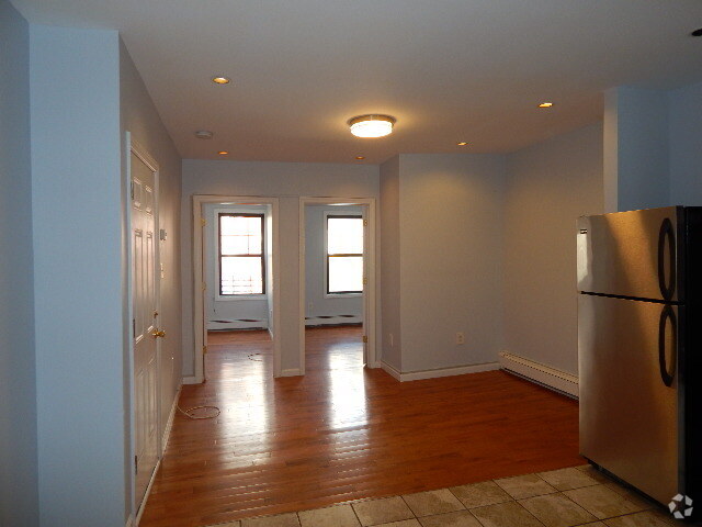 Building Photo - 523 Jersey Ave Unit 2 Rental