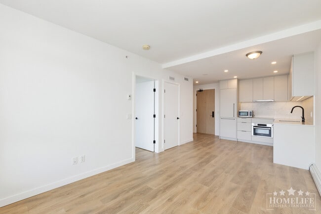 Photo - Modern 21st Floor 1 Bedroom Condo at Georgetown One in Surrey City Centre Unit 2104