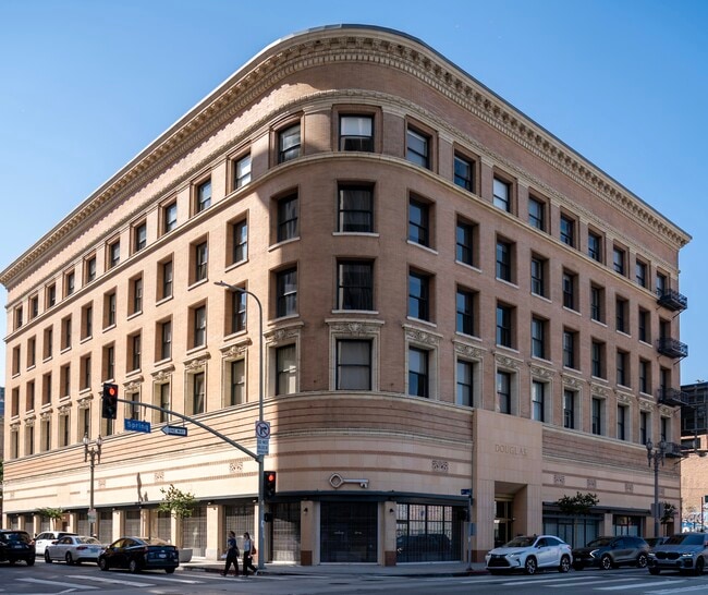 Building Photo - 257 S Spring St Unit PH B Rental