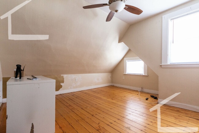 Photo - 66 Parsons St Unidad 2