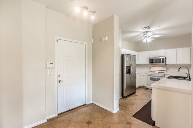 Photo - BEAUTIFUL SUMMERLIN CONDO OVERLOOKING THE ...