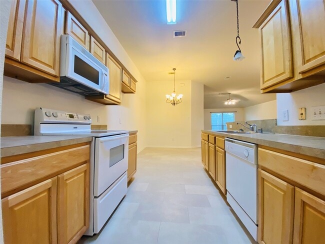 Photo - 5747 Wandering Creek Dr