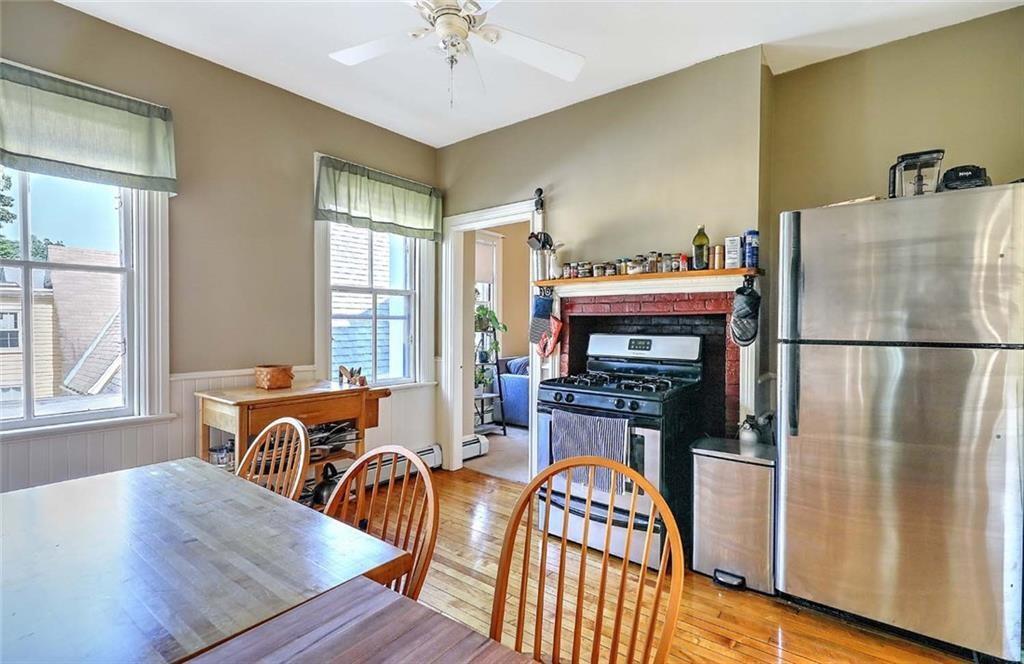 Photo - 98 John St Unit 2