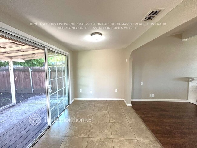 Photo - 3413 Lerwick Rd