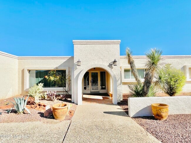 Building Photo - 12825 E Cape Horn Dr