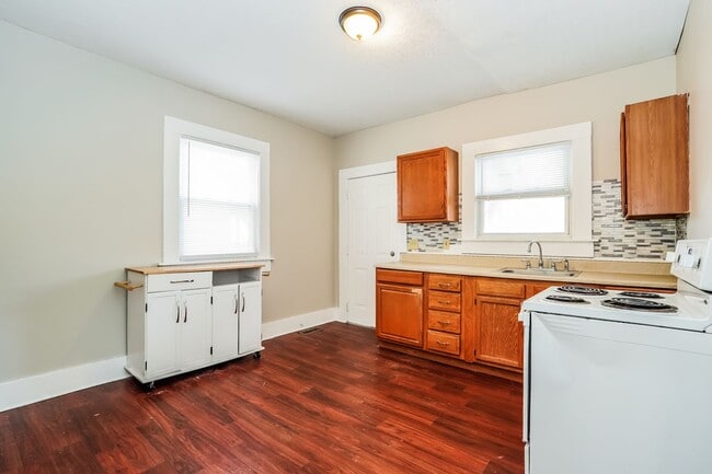 Photo - Three Bedroom One Bathroom Double