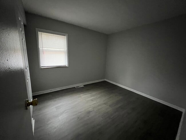 Hillcrest Apartments