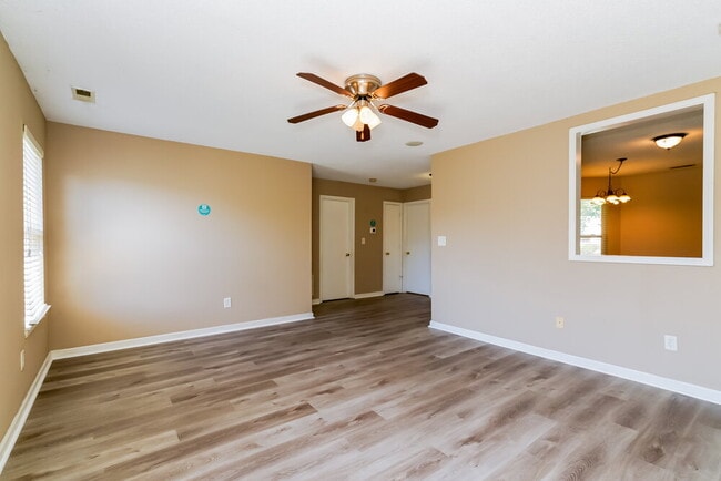 Photo - 7621 Blue Willow Dr