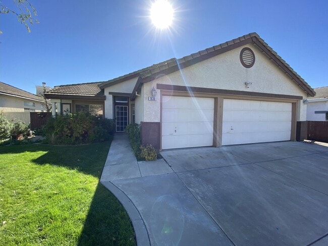 Photo - Charming Single-Story Home in Tracy — Acro...