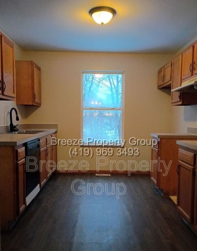 Photo - 514 Clyde St