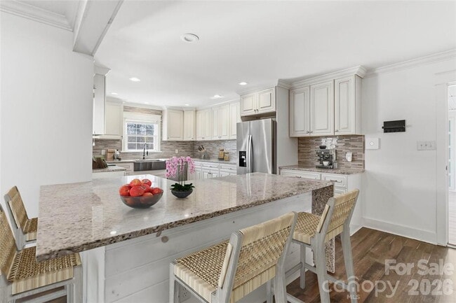 Photo - "Spacious 5-Bed, 3-Bath Sanctuary with 3,064 Sq Ft of Comfort in Waxhaw, NC!"