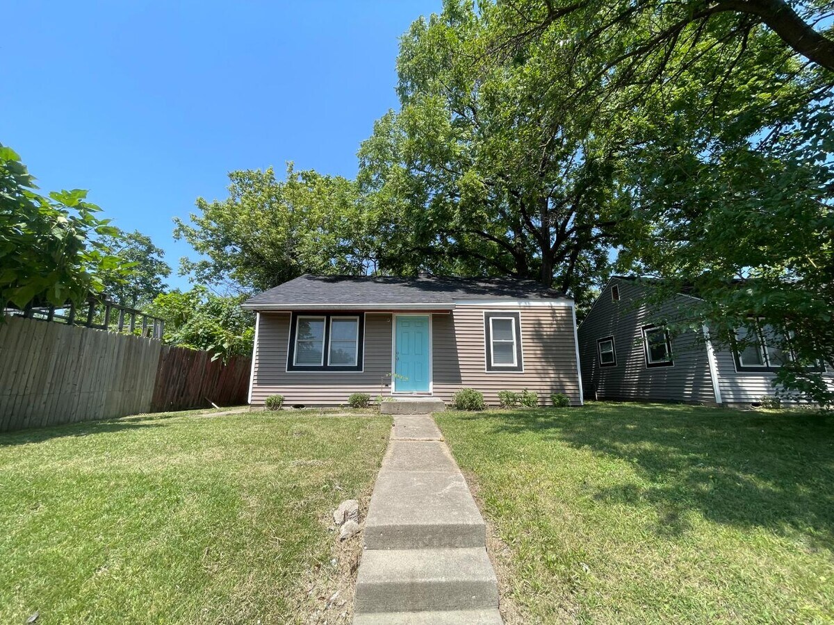 Photo - 4008 E 30th St